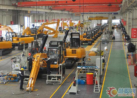 雷沃挖掘機全面發(fā)力-位居國產(chǎn)品牌銷量三甲